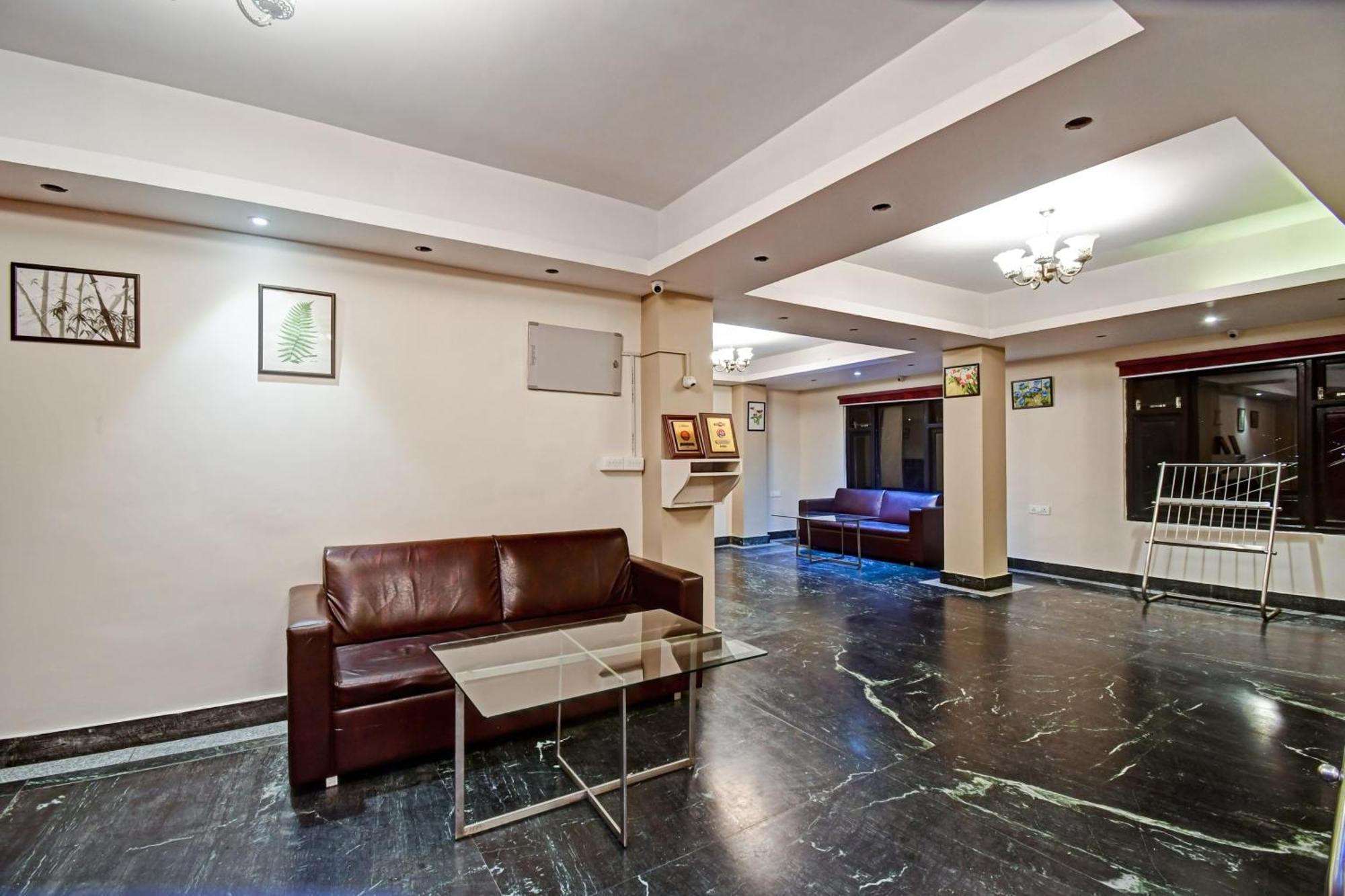 Townhouse Mansarovar Hotel Gangtok Bagian luar foto