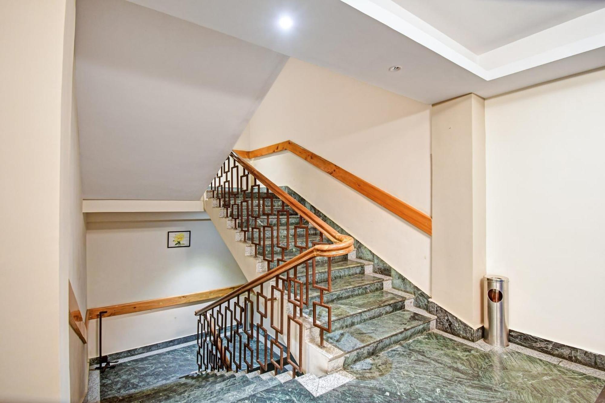 Townhouse Mansarovar Hotel Gangtok Bagian luar foto
